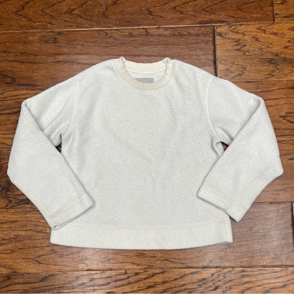 Everlane cream recycled sweatshirt